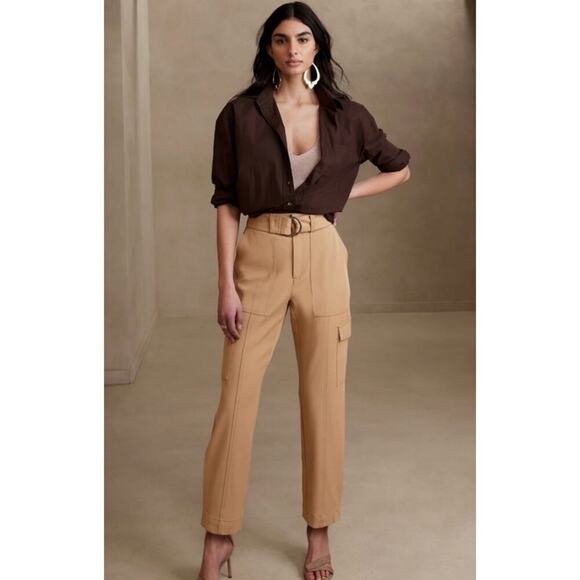 Banana Republic Slim Refined Stretch Cargo Pant Size 10 Beige Belted Tapered Leg - Picture 15 of 16